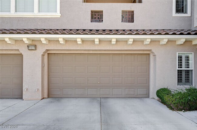 Building Photo - 11850 Tevare Ln