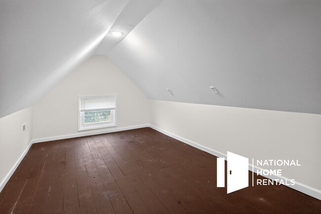 Building Photo - 1418 Olive St