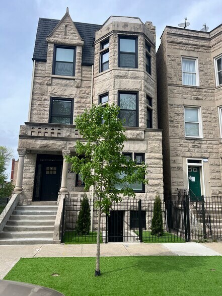 Primary Photo - 2750 W Wilcox St