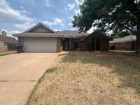 Building Photo - 6409 Twin Oaks Dr