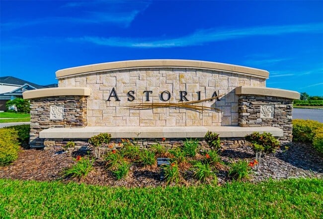 Building Photo - 34087 Astoria Cir