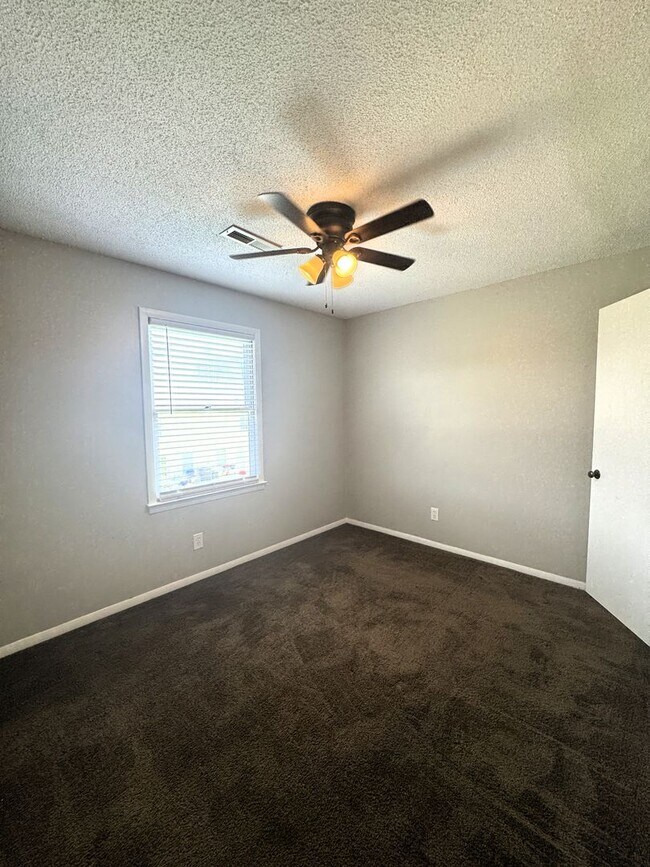 Building Photo - Available For Immediate Move-In!