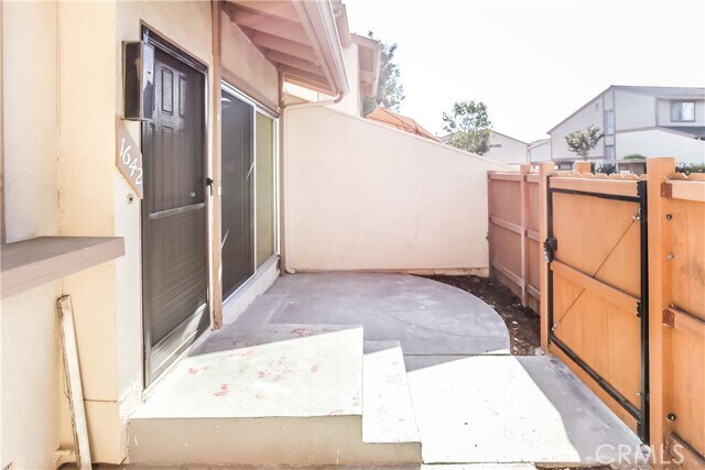 Building Photo - 1642 Avenida Selva