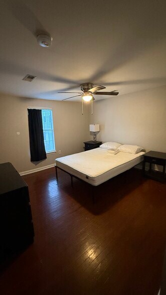 Bedroom 2 - 286 Ashley Ave