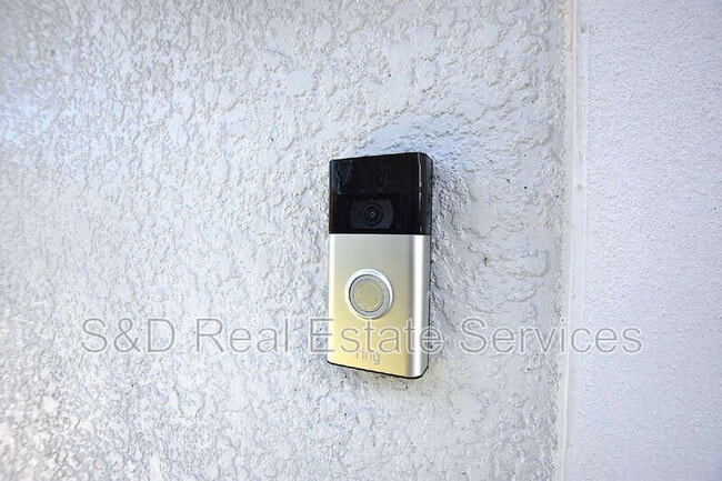 Building Photo - 3032 Spirit Lake Dr