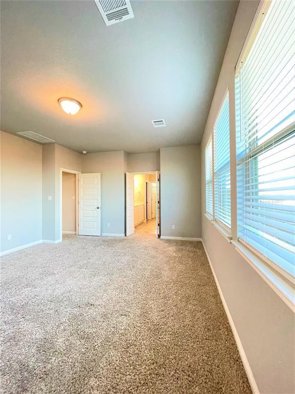 Building Photo - 113 Peruvian Ln