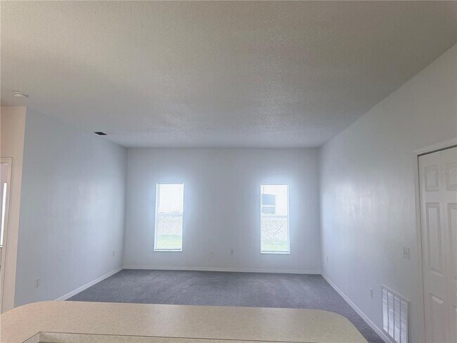 Building Photo - 327 Alegriano Ct