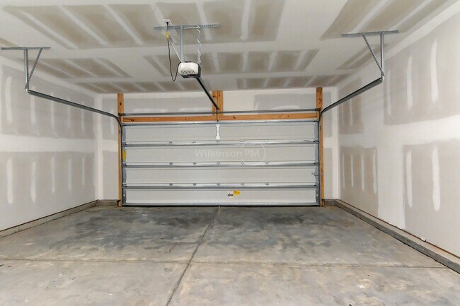 Building Photo - 5 BR/3 BTH Home in Selwyn Landing