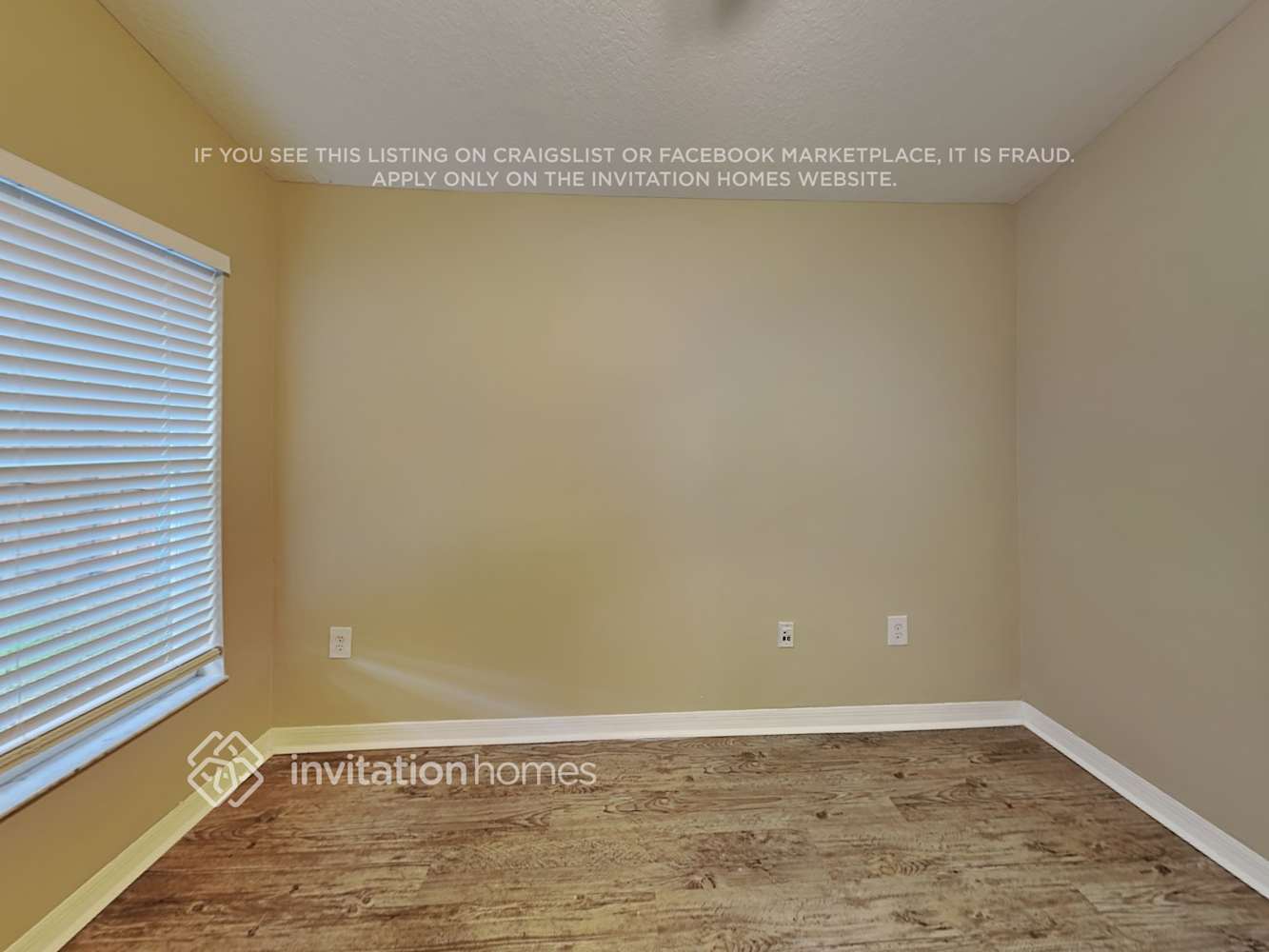 Building Photo - 724 Somerstone Dr