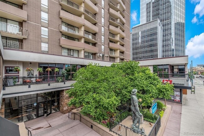 Building Photo - 1020 15th St