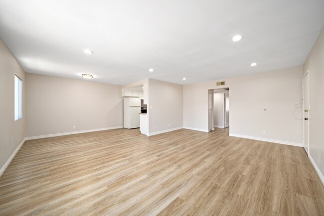 Building Photo - 1624 S 3rd St