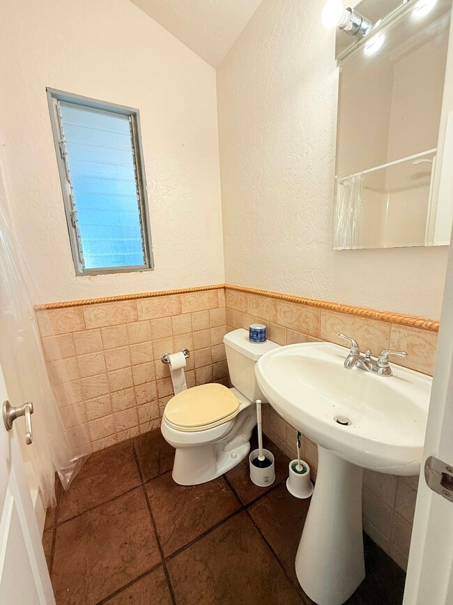 Building Photo - 92-8703-8703 Tiki Ln
