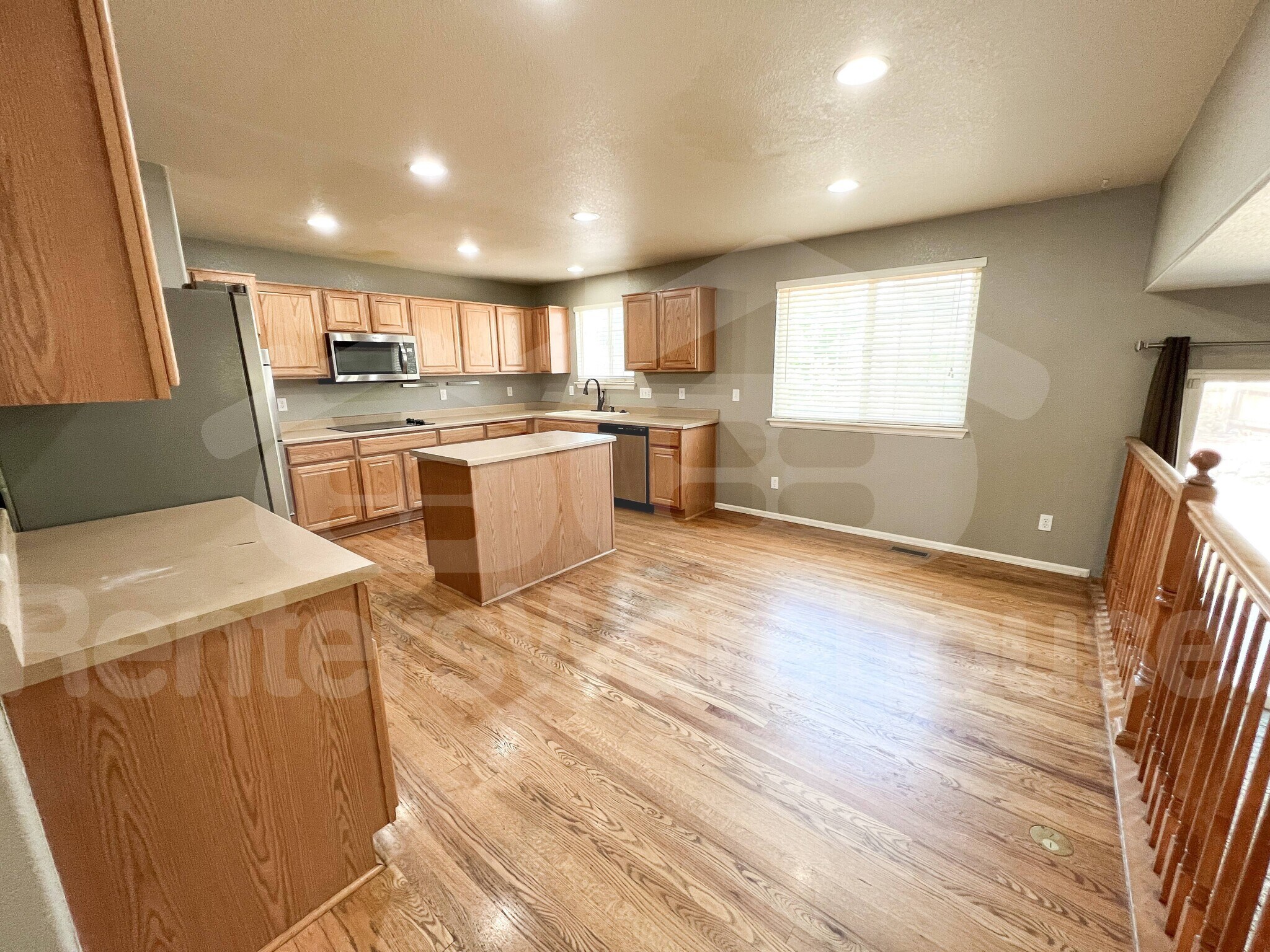 Building Photo - 3903 S Perth St