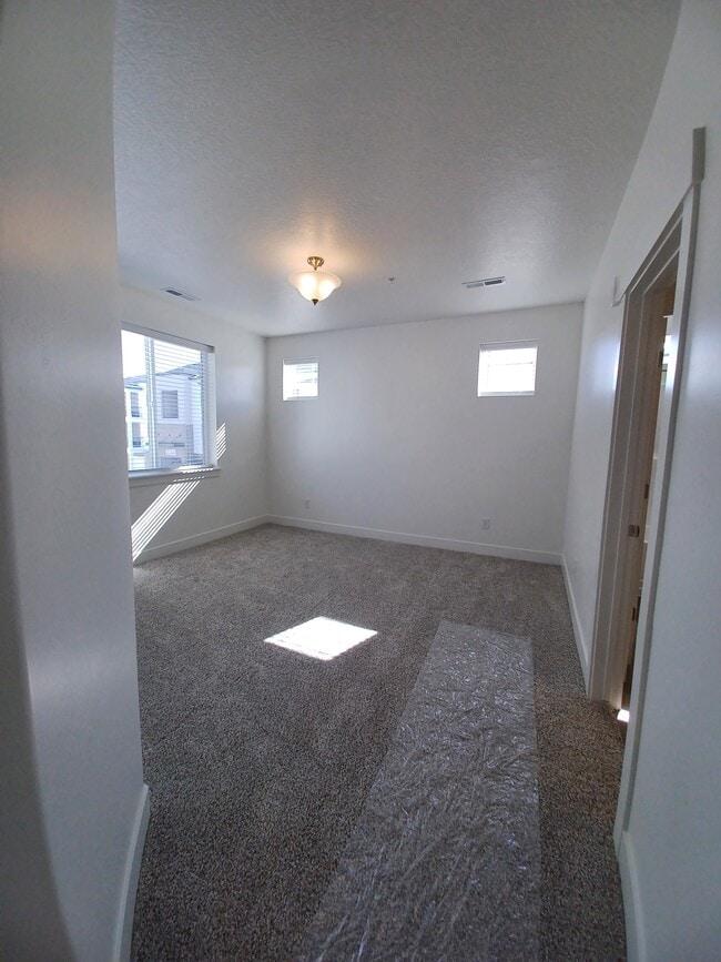 Building Photo - 1984 N 3410 W