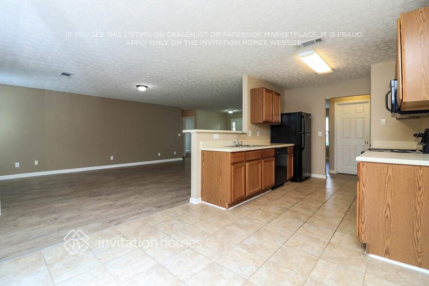 Building Photo - 603 River Knoll Ct