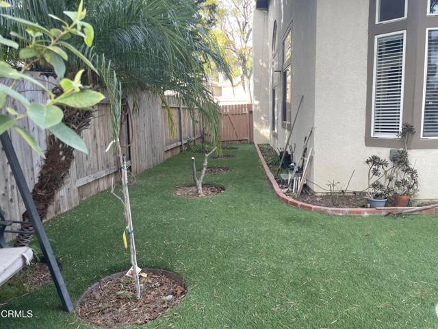 Building Photo - 4960 Ladera Vista Dr