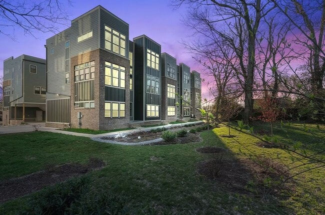 Primary Photo - Spacious 3BR Condo in Nashville