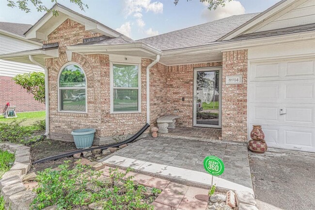 Building Photo - 8914 Emerald Heights Ln