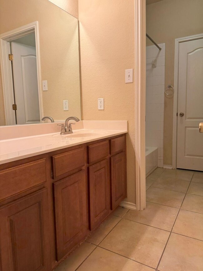 Building Photo - 2656 Pillory Pointe