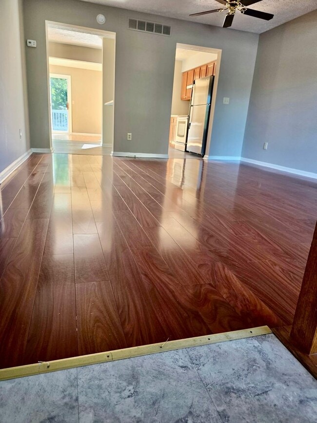 Building Photo - 3BR Townhome in Riverside Neighborhood of Belcamp!