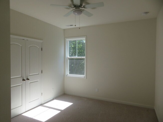 Building Photo - Dinwiddie County