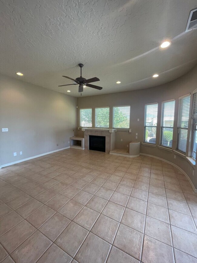 Building Photo - Organ Mountain View’s Sonoma Ranch