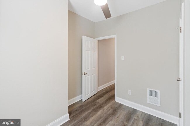 Building Photo - 2336 Pierce St