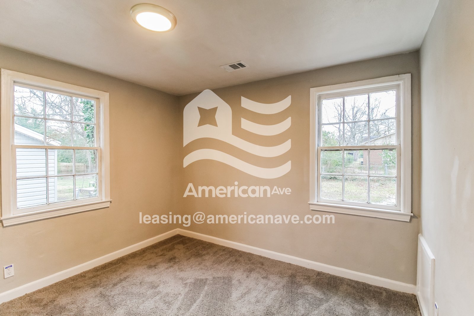 Building Photo - 2902 Pecan St