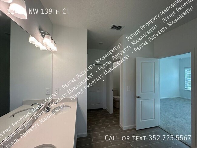 Building Photo - 12419 NW 139th Dr