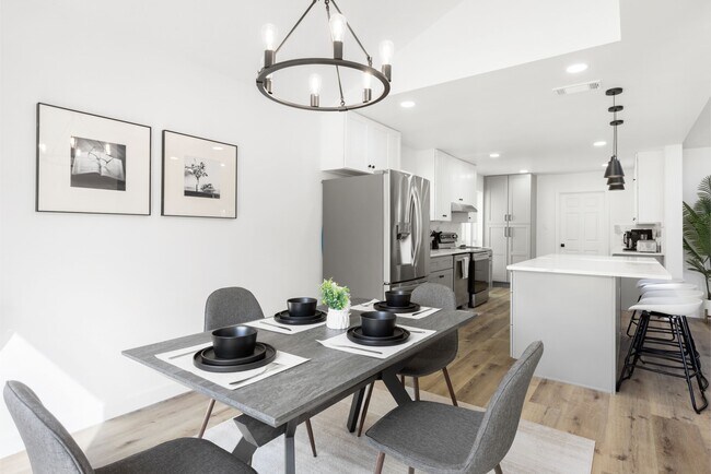 Building Photo - 15126 Forest Lodge Dr