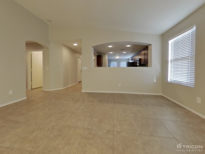 Building Photo - 8851 S 257th Dr