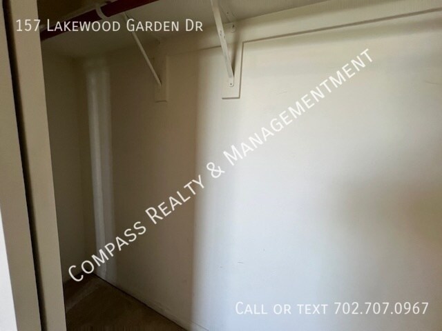 Building Photo - 157 Lakewood Garden Dr