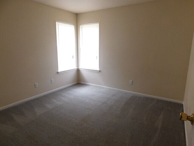 Building Photo - 1704 Granex Dr