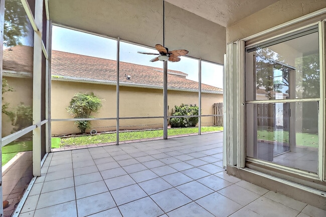 Building Photo - 9401 Aegean Dr