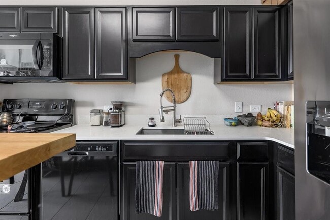 Building Photo - 4340 Attra St