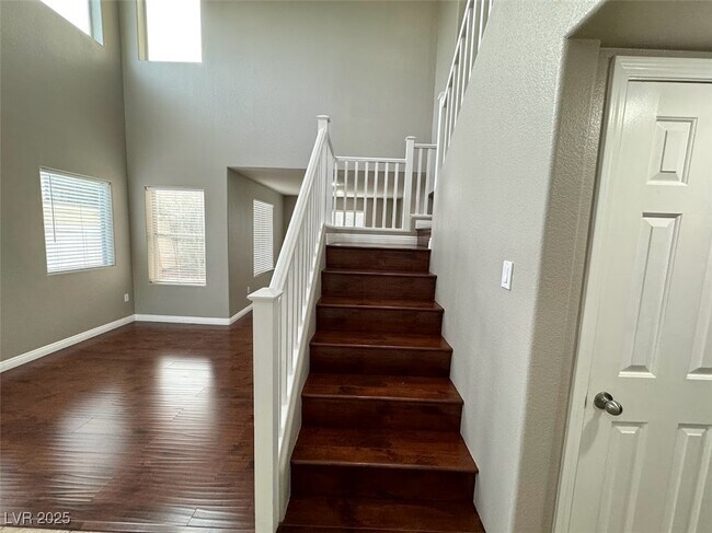 Building Photo - 8133 Stonyford Ct