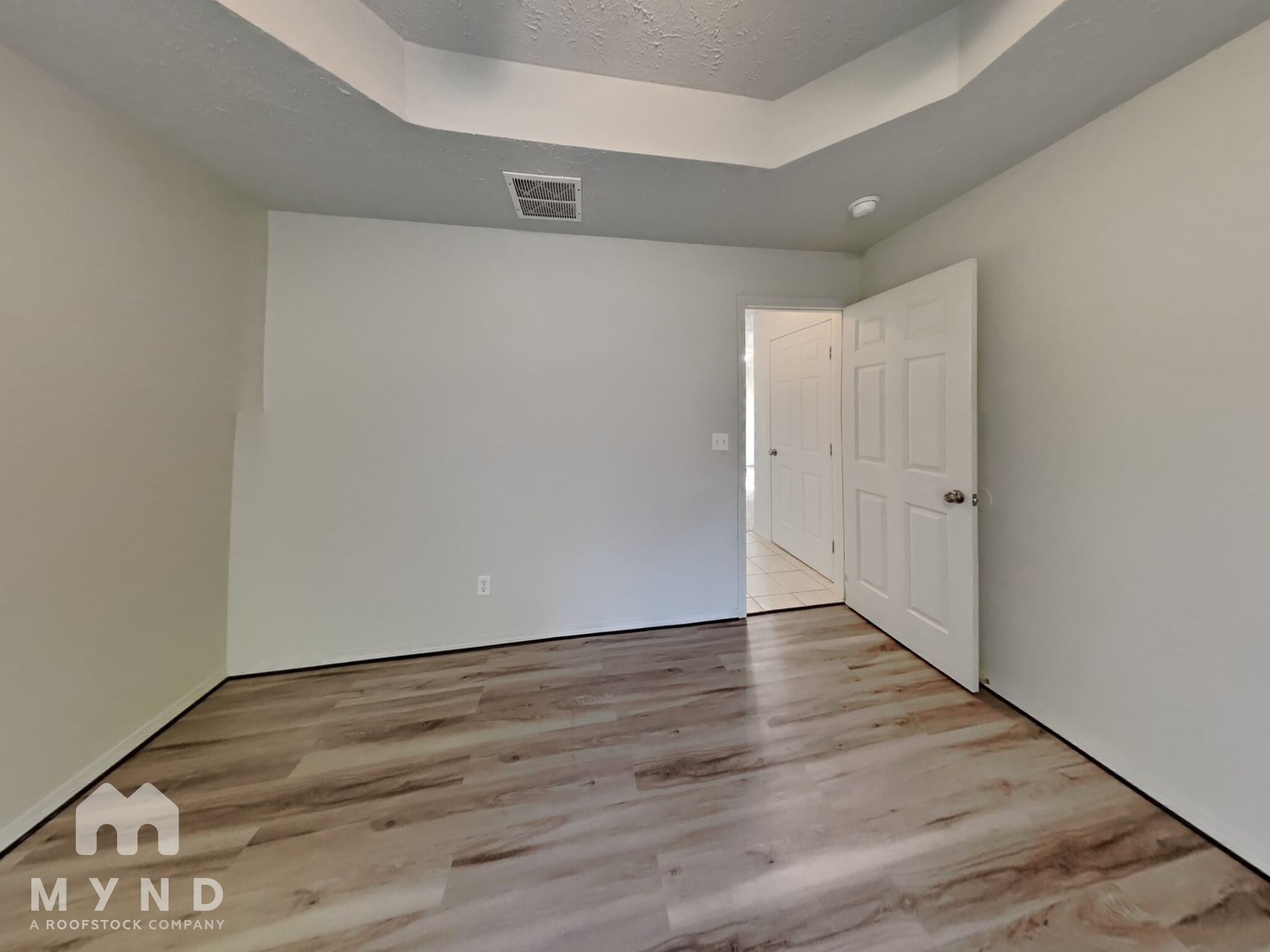 Building Photo - 5635 S Farm Rd 145