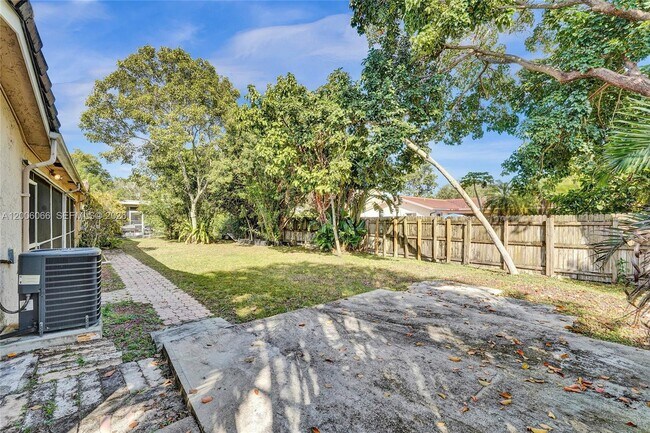 Building Photo - 4451 NW 110th Ave