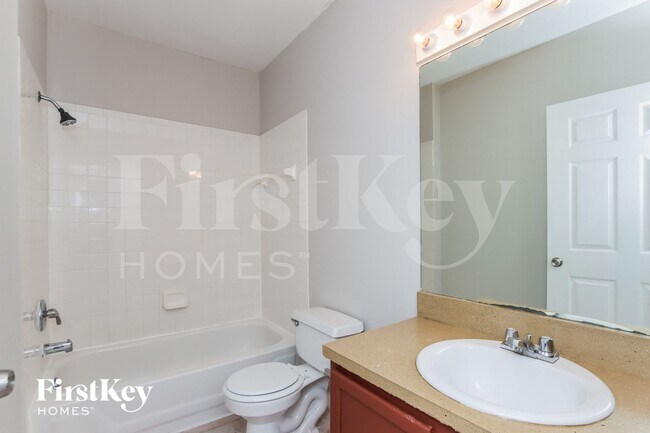 Building Photo - 113 Marsh St