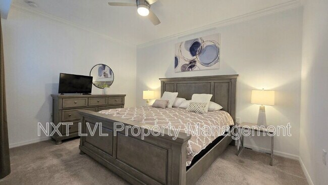 Building Photo - 43010 Greenway Blvd