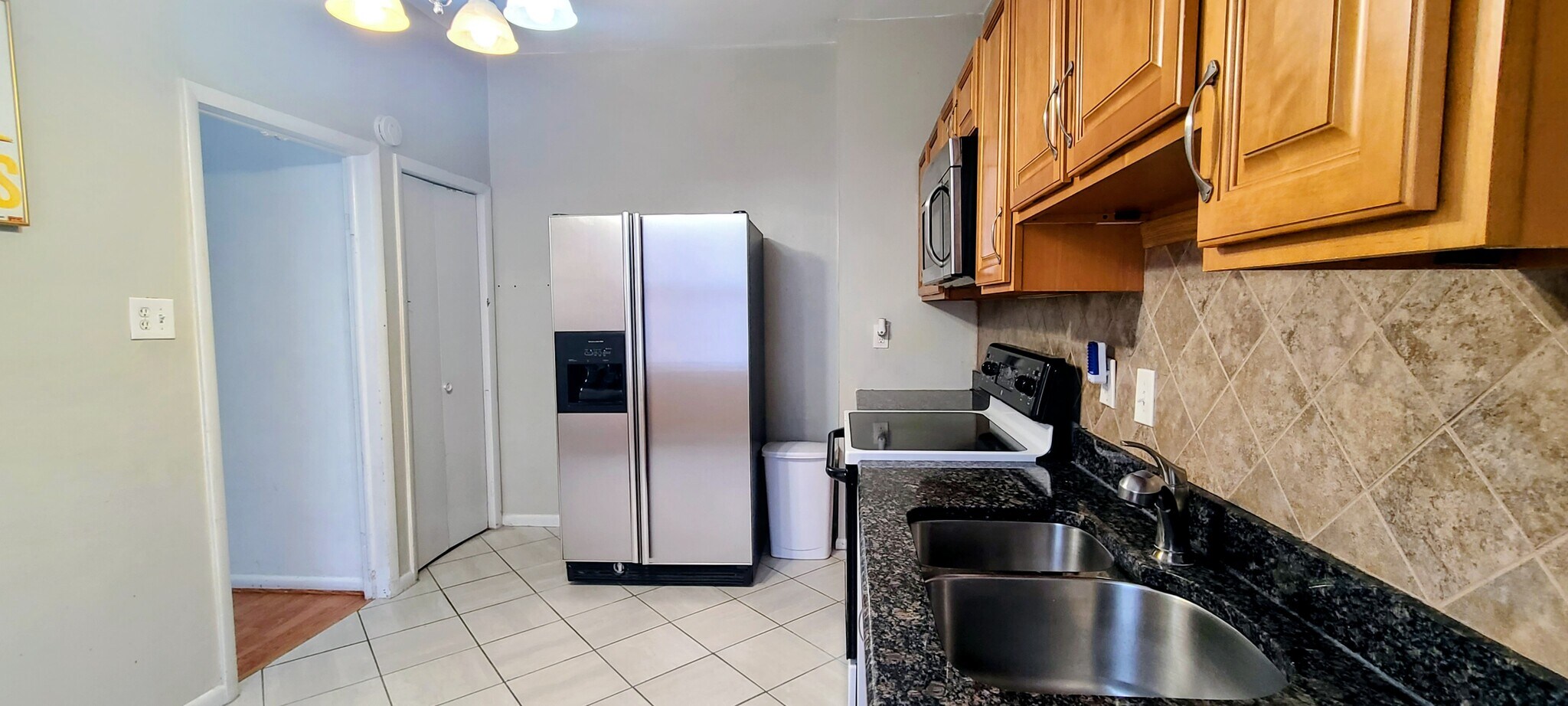 Kitchen - 7414 Montour St