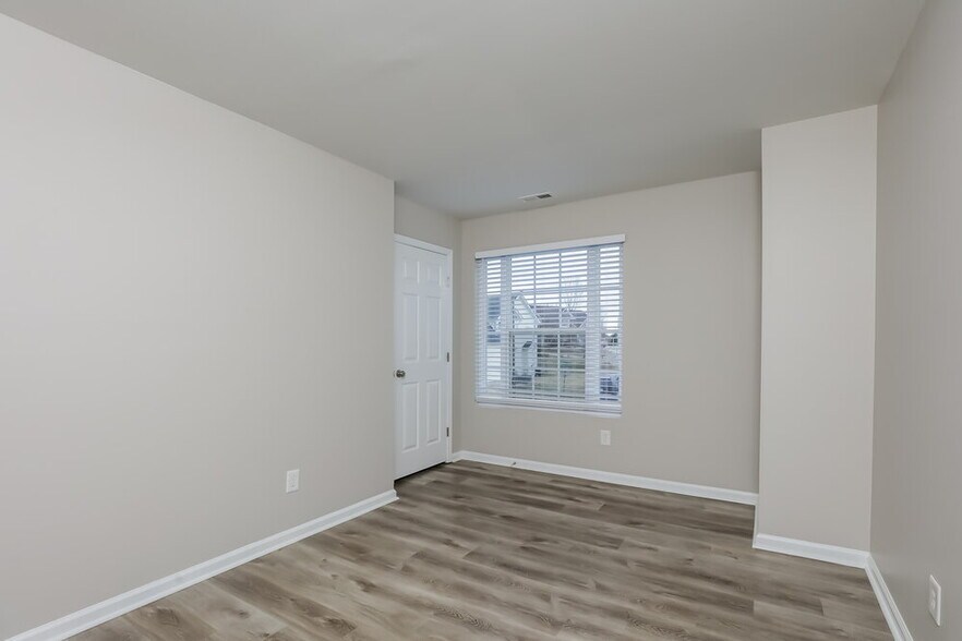 Building Photo - 4716 Alenja Ln