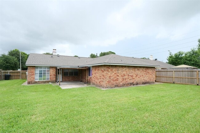 Building Photo - 13314 Ensley Wood Dr