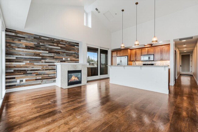 Building Photo - SECR - 470 Second Street (Residential)