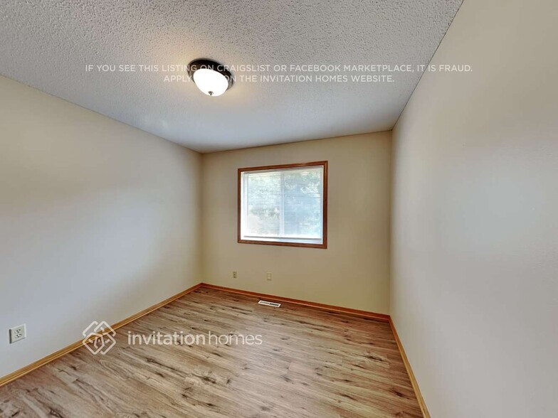 Building Photo - 9356 Vincent Ave N