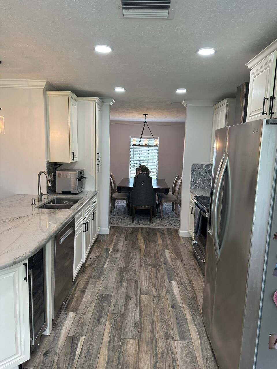 Building Photo - 7216 Woodbrook Dr