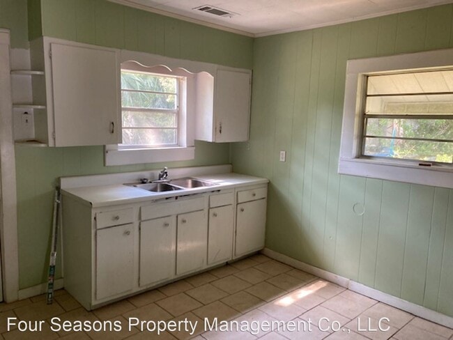 Building Photo - 2 br, 1 bath House - 2319 20th Avenue
