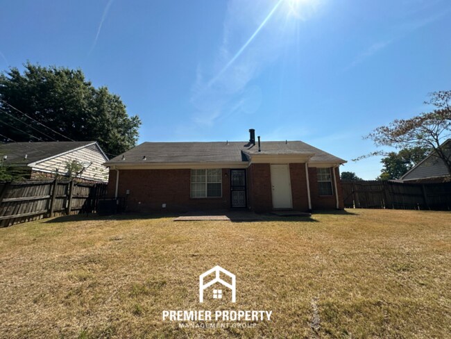 Building Photo - 4479 Shadow Creek St