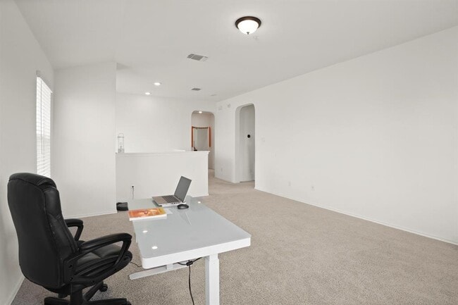 Building Photo - 538 Thunder Valley Trl