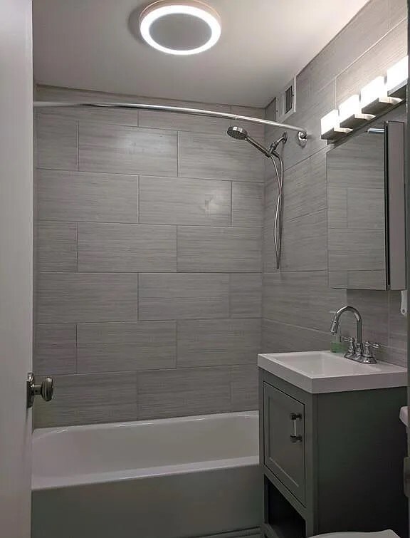 Building Photo - 140 Chestnut St